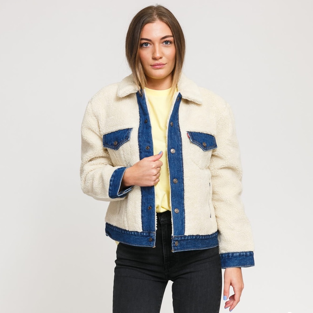 Levi’s Ex-boyfriend Sherpa Jean jacket